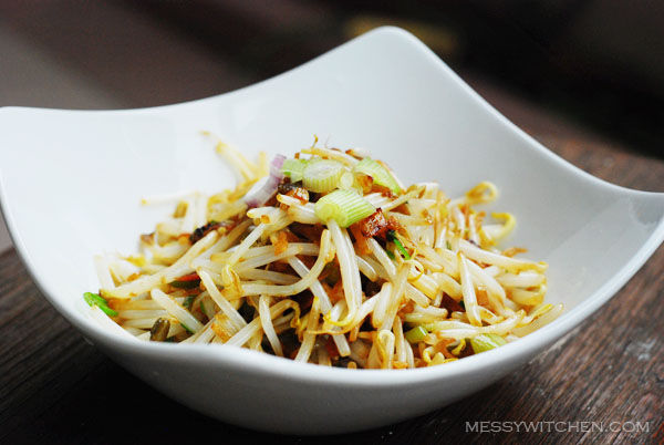 Bean Sprouts With Salted Fish